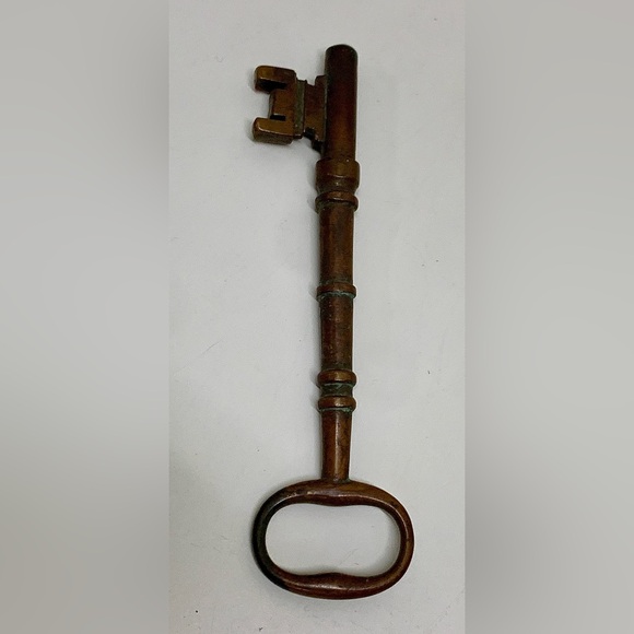 c. 1900 Antique Michigan Industrial Commercial Solid Barrel Skeleton Key - Picture 10 of 10